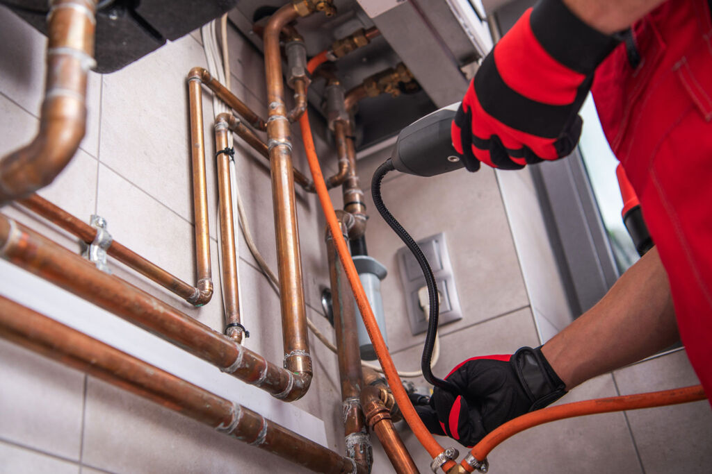 Central heating pipes installation